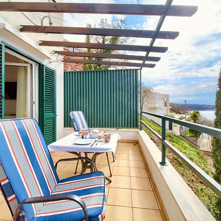 Six Apartment Kraljevica