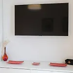 Apartament Six *